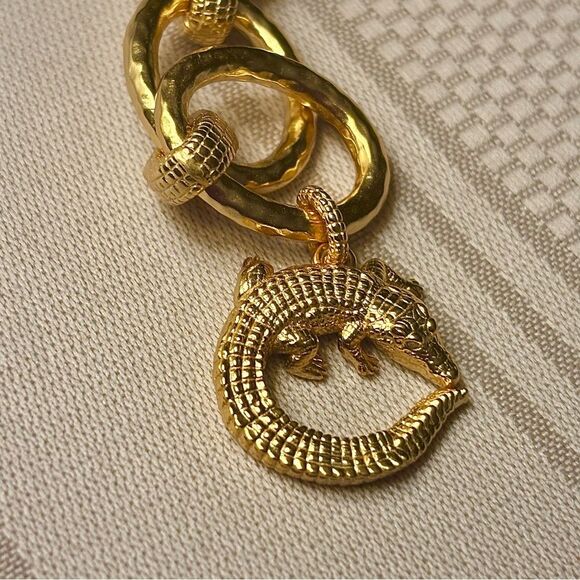 Brand New. $235 Julie Vos Link Bracelet color gold - Picture 6 of 9